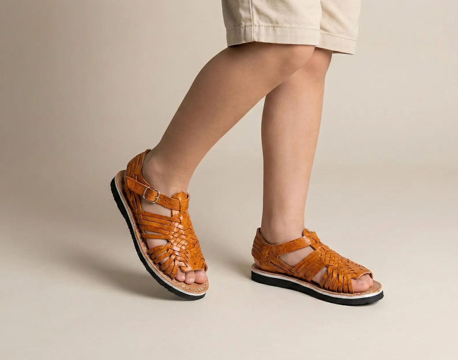 Kids' handwoven leather huaraches